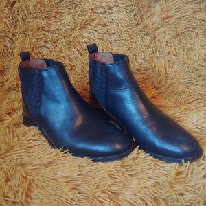 Hudson * Revelin Black Ankle Boots